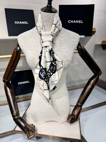 CHANEL 25S SCARF 90 IN CASHMERE SILK 737219