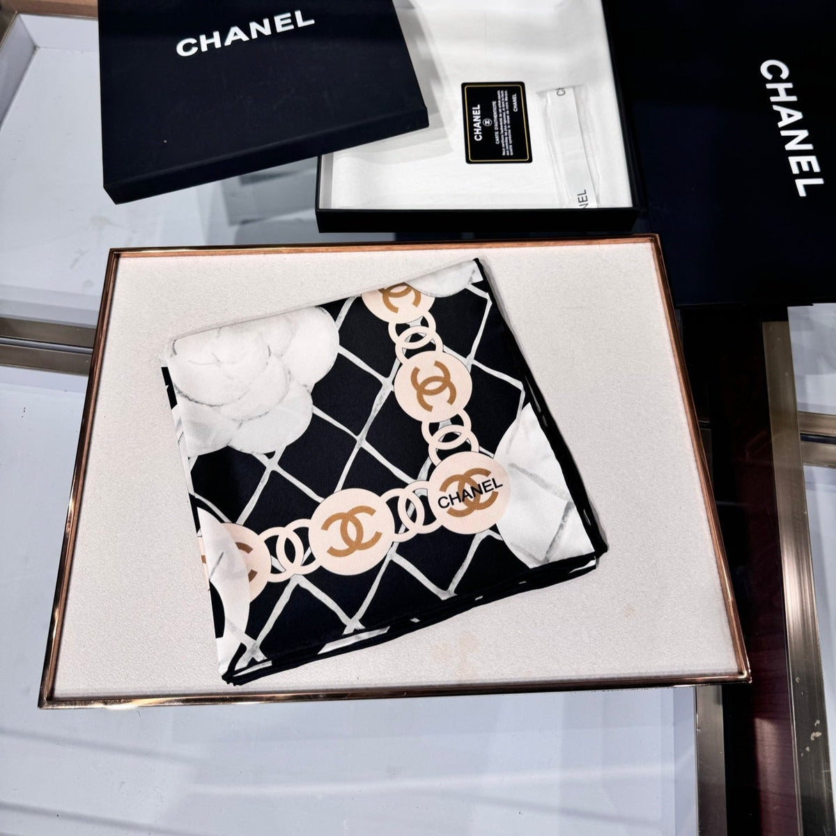 CHANEL 25S SCARF 90 IN CASHMERE SILK 737220