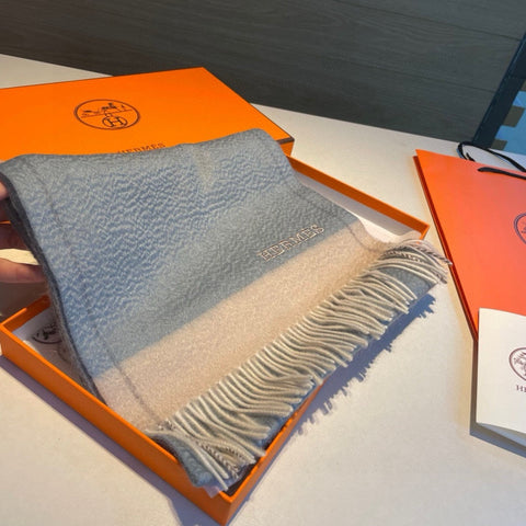 SCARF 180 CM IN POWDER BLUE CASHMERE 366045