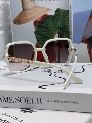 SQUARE SUNGLASSES 632874 IN WHITE ACETATE