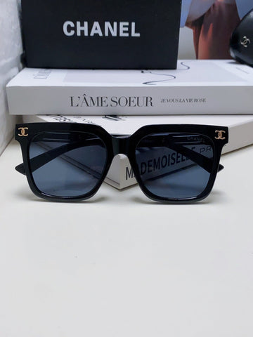 SQUARE SUNGLASSES 632880 IN BLACK ACETATE