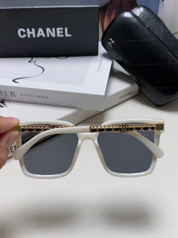 SQUARE SUNGLASSES 632885 IN WHITE ACETATE