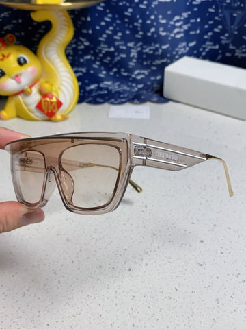 MONTAIGNE SUNGLASS CLUB M7U IN BROWN CLEAR ACETATE