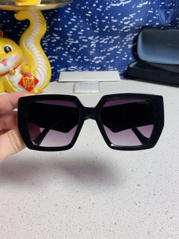 SQUARE FRAME SUNGLASSES 573303 IN ACETATE EMBOSSED LOGO