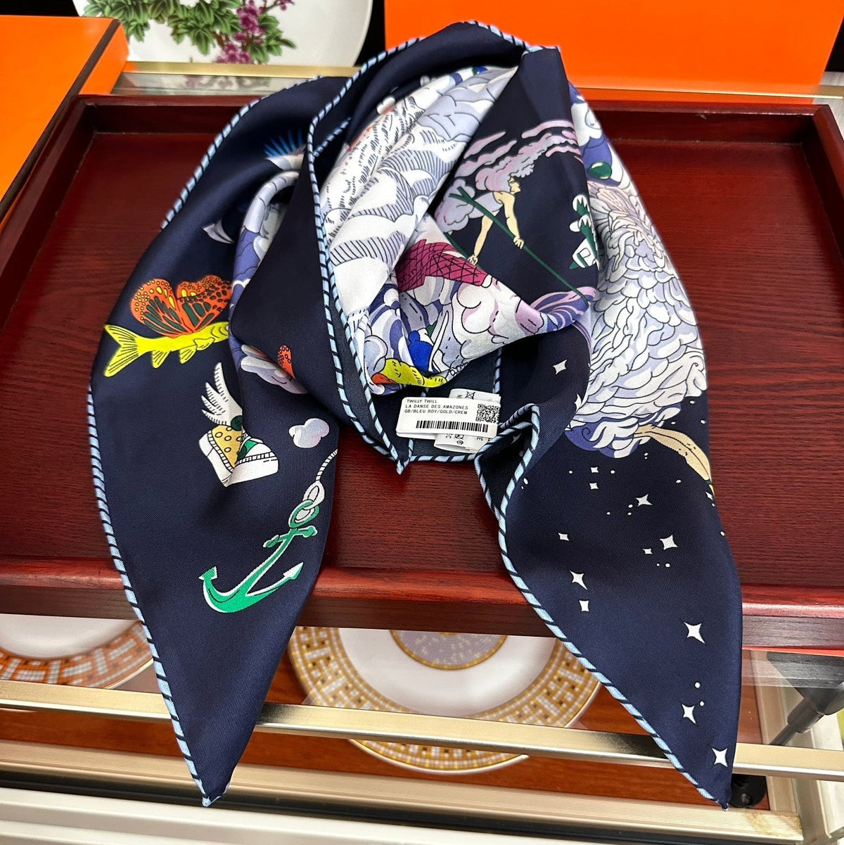 HERMES 25S SCARF 90 IN SILK 724701