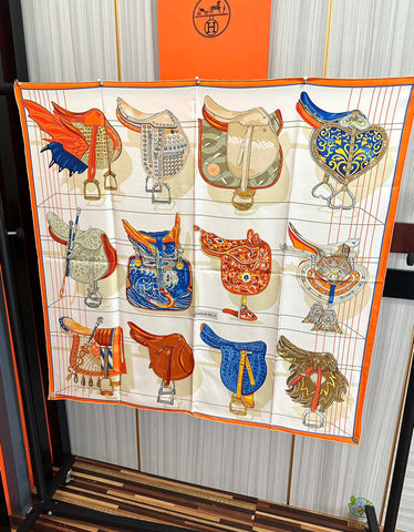 HERMES 25S SCARF 90 IN SILK 002