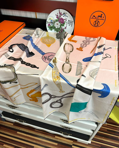 HERMES 25S SCARF 90 IN SILK 005