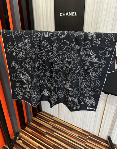 CHANEL 25S SCARF 90 IN SILK 738436