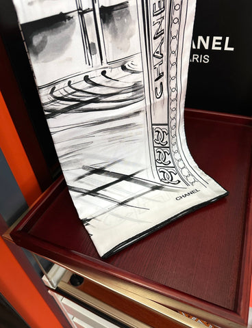 CHANEL 25S SCARF 90 IN SILK 001