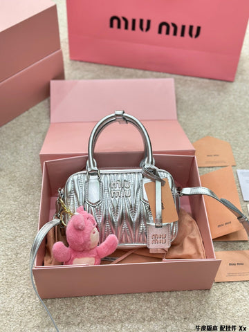 BOWLING BAG 21 IN SILVER LAMBSKIN