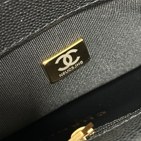 CC BACKPACK 22 IN BLACK GRAINED CALFSKIN