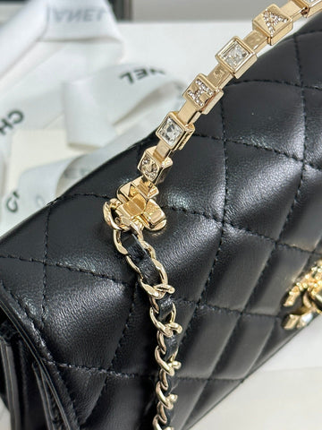 FLAP BAG 18 WITH HANDLE IN BLACK CALFSKIN GOLD HARDWARE