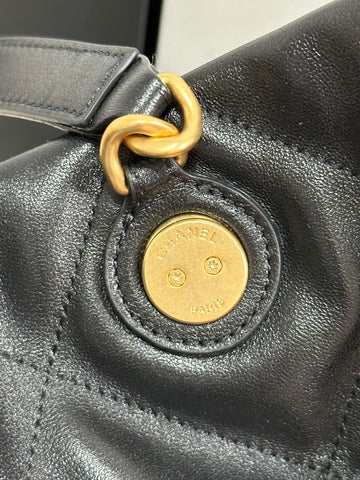 MAXI SHOPPING BAG 36 IN BLACK LAMBSKIN GOLD METALLIC