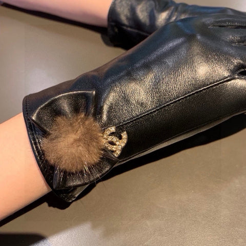 GLOVES IN BLACK LAMBSKIN 456328