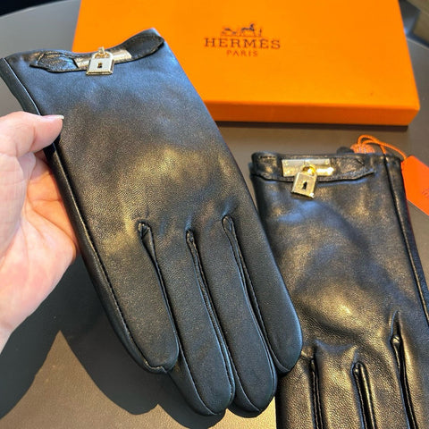 GLOVES WITH LOCK HARDWARE IN BLACK LAMBSKIN 463858