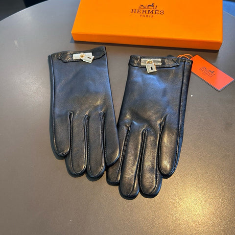 GLOVES WITH LOCK HARDWARE IN BLACK LAMBSKIN 463858