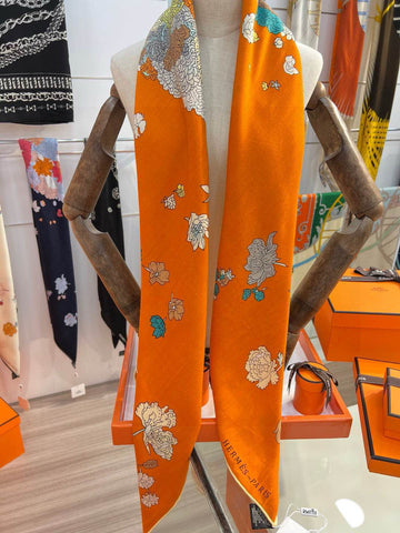 HERMES 25S SCARF 140 IN SILK 724764