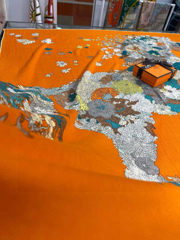 HERMES 25S SCARF 140 IN SILK 724764