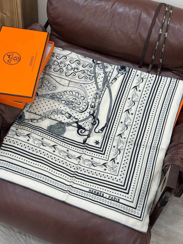 HERMES 25S SCARF 140 IN CASHMERE SILK 727316