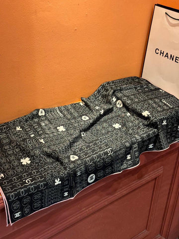 CHANEL 25S SCARF 110 IN CASHMERE SILK 738477