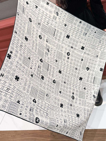 CHANEL 25S SCARF 110 IN CASHMERE SILK 738478