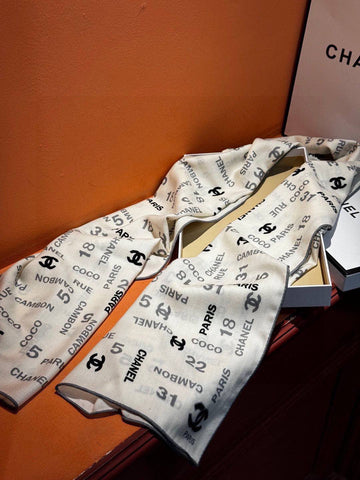 CHANEL 25S SCARF 180 IN CASHMERE SILK 738479