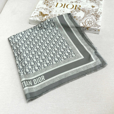 DIOR SCARF 70 CM IN SILK 600304