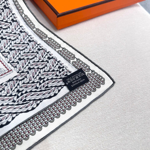 HERMES 25S SCARF 90 IN SILK 735857