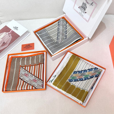 HERMES 25S SCARF 90 IN SILK 735858