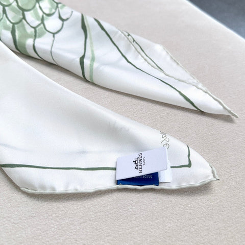 HERMES 25S SCARF 90 IN SILK TWILL 733936