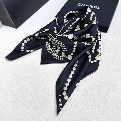 CHANEL 25S SCARF 90 IN SILK 735866