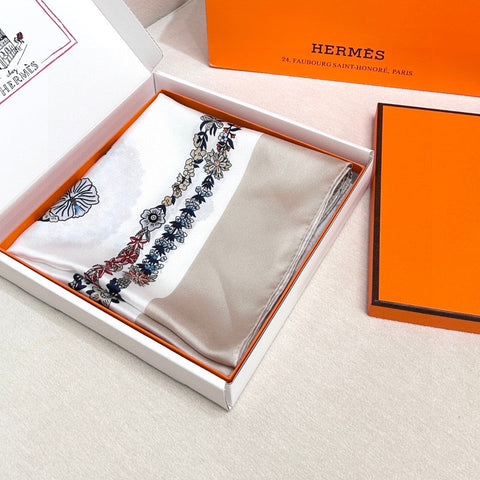 HERMES 25S SCARF 90 IN SILK 732127