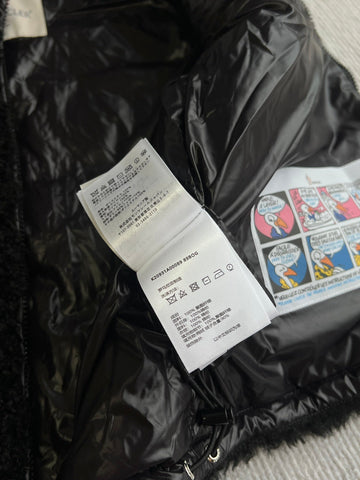 MONCLER 25S DOWN VEST IN BLACK 043