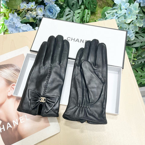 GLOVES IN BLACK LAMBSKIN 464983