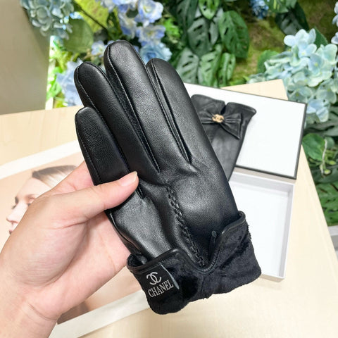 GLOVES IN BLACK LAMBSKIN 464983
