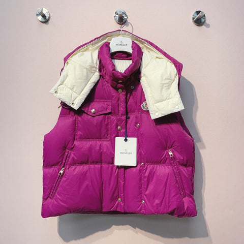 MONCLER 25S DOWN VEST 049