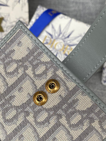 MONTAIGNE WALLET 11 IN OSLO GREY MONOGRAM OBLIQUE JACQUARD