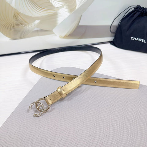 CC BELT 20 MM IN GOLD SMOOTH CALFSKIN GOLD HARDWARE ATTACH RHINSTONE