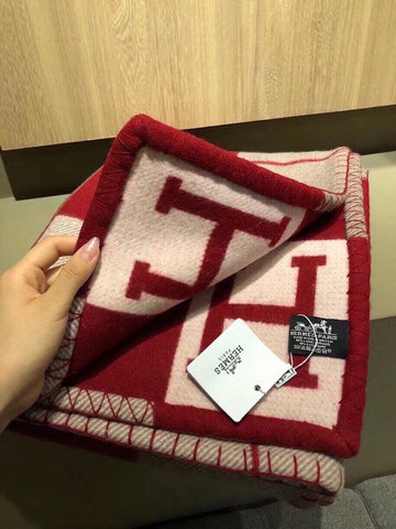 AVALON III THROW BLANKET 175 CM IN CHERRY RED WOOL AND CASHMERE 351743