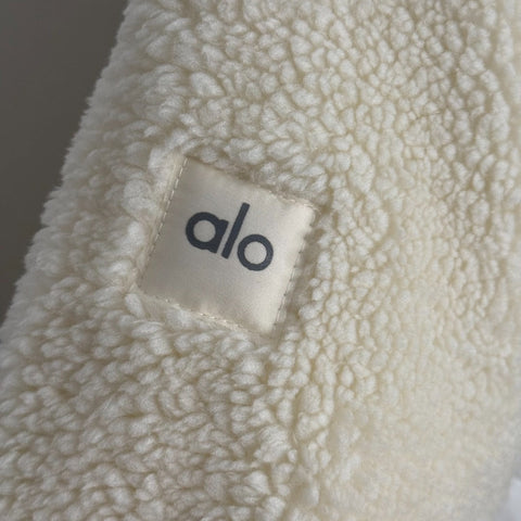 ALO SHERPA JACKET STYLE 16