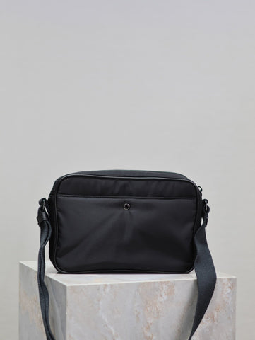 CITY CAMERA BAG 24 IN BLACK ECONYL