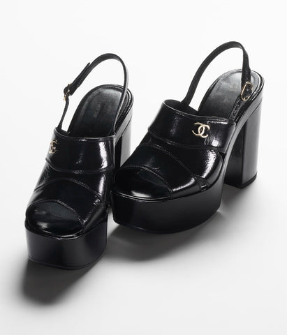 SANDALS BLACK PATENT CRUMPLED LAMBSKIN