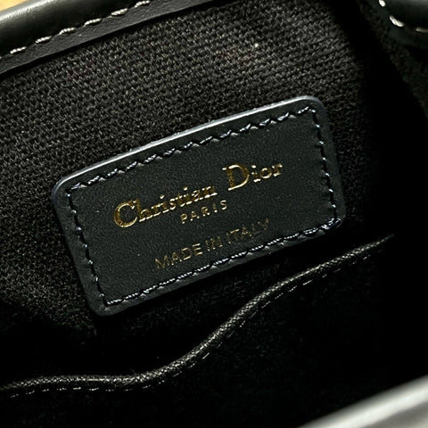 CEST CD 17CM BLUE OBLIQUE EMBROIDERY